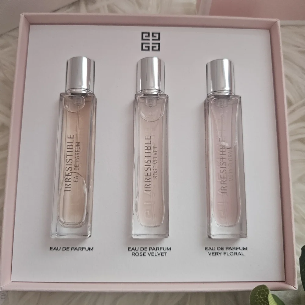 Givenchy bundle: Paper bag, box, bottles and 💄💋 - Picture 4 of 13